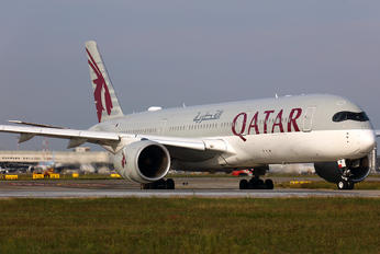 A7-AMI - Qatar Airways Airbus A350-900
