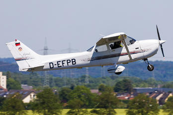D-EFPB - Private Cessna 172 Skyhawk (all models except RG)