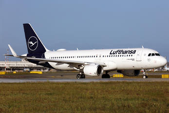 D-AIZR - Lufthansa Airbus A320