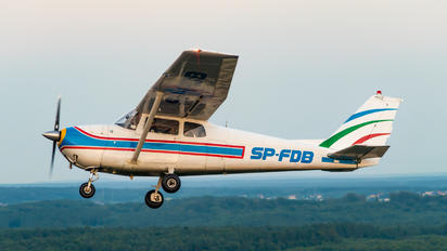 SP-FDB - Private Cessna 172 Skyhawk (all models except RG)