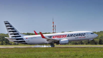 TS-ICD - Express Air Cargo Boeing 737-800