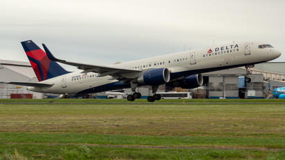 N551NW - Delta Air Lines Boeing 757-200