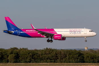HA-LZO - Wizz Air Airbus A321-271NX