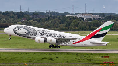 A6-EUX - Emirates Airlines Airbus A380