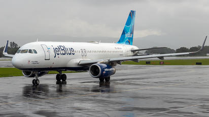 N807JB - JetBlue Airways Airbus A320