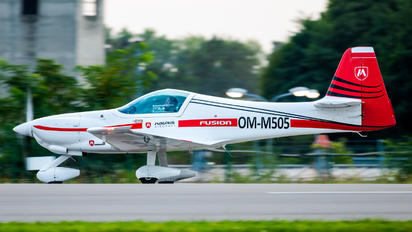 OM-M505 - Private Magnus Aircraft Fusion 212