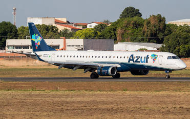 PR-AXR - Azul Linhas Aéreas Embraer ERJ-195 (190-200)