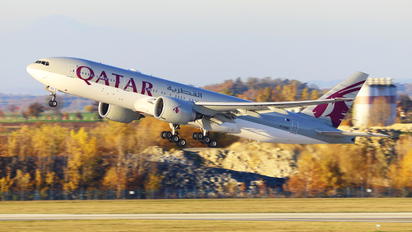 A7-BBD - Qatar Airways Boeing 777-200LR