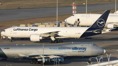 D-ALFK - Lufthansa Cargo Boeing 777F
