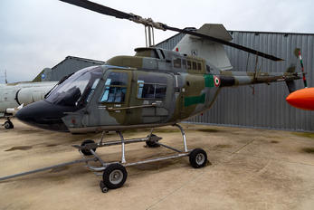 MM - Italy - Army Agusta / Agusta-Bell AB 206A & B