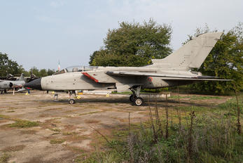 MM5321 - Italy - Air Force Panavia Tornado - IDS