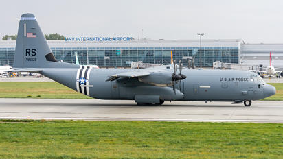 07-8609 - USA - Air Force Lockheed C-130J Hercules