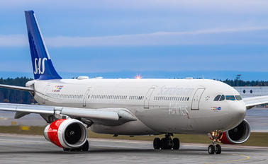 LN-RKN - SAS - Scandinavian Airlines Airbus A330-300