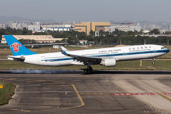 B-5970 - China Southern Airlines Airbus A330-300