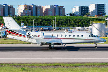 N377QS - NetJets Aviation Cessna 680 Sovereign