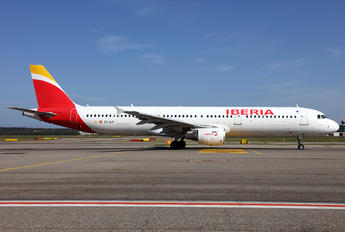 EC-ILP - Iberia Airbus A321