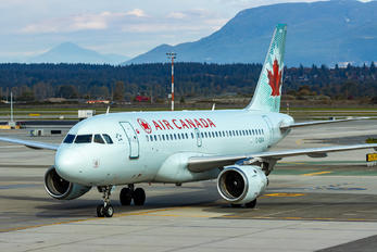 C-GBIA - Air Canada Airbus A319