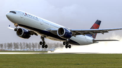 N405DX - Delta Air Lines Airbus A330-900