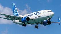 N13720 - United Airlines Boeing 737-700 aircraft