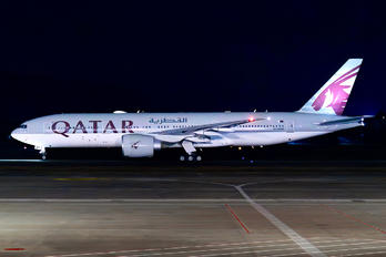 A7-BBG - Qatar Airways Boeing 777-200LR