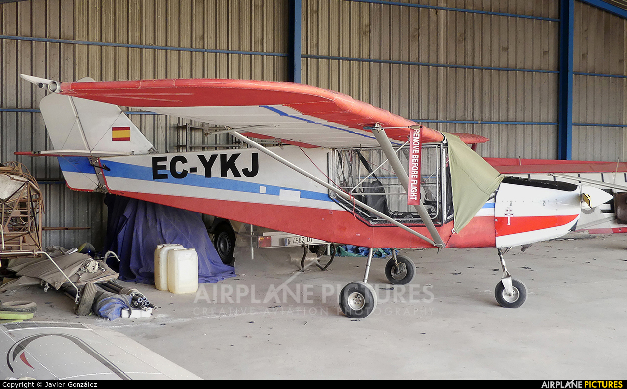 Private EC-YKJ aircraft at Totana