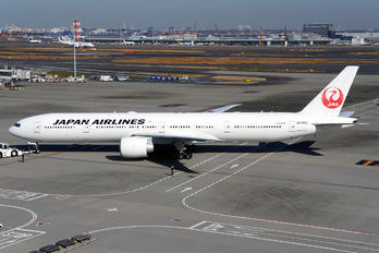 JA740J - JAL - Japan Airlines Boeing 777-300ER