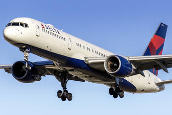 N654DL - Delta Air Lines Boeing 757-200