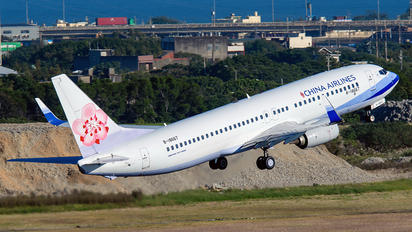 B-18667 - China Airlines Boeing 737-800