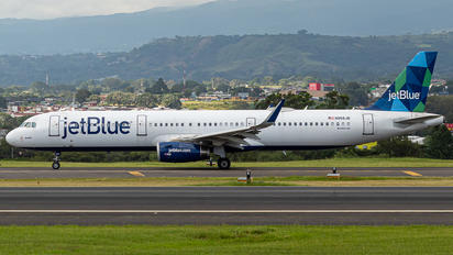 N958JB - JetBlue Airways Airbus A321