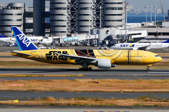 JA743A - ANA - All Nippon Airways Boeing 777-200ER