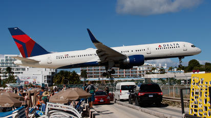 N547US - Delta Air Lines Boeing 757-200