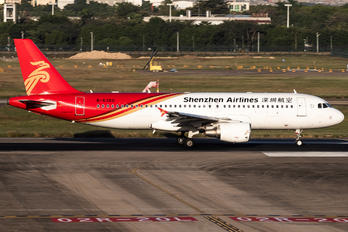 B-6360 - Shenzhen Airlines Airbus A320