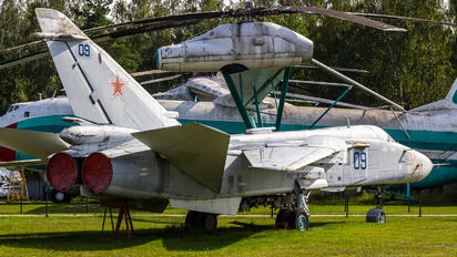 09 - Russia - Air Force Sukhoi Su-24M