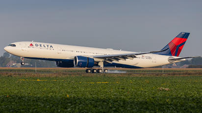 N403DX - Delta Air Lines Airbus A330-900