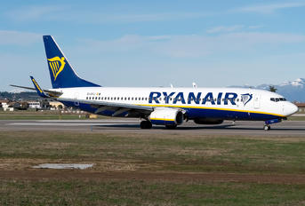 EI-EVJ - Ryanair Boeing 737-800
