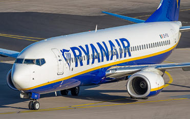 EI-FIS - Ryanair Boeing 737-800
