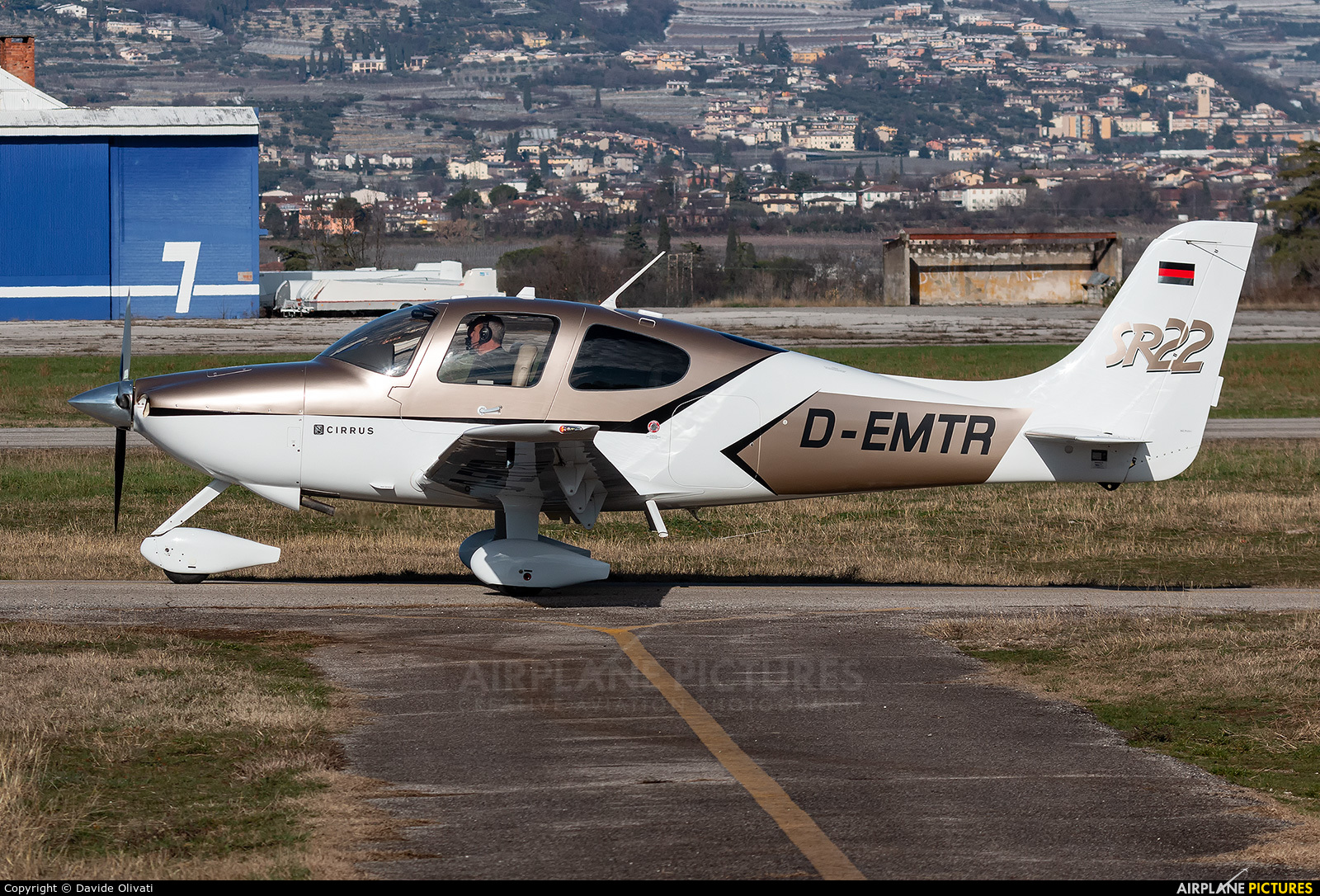 Private D-EMTR aircraft at Verona - Boscomantico