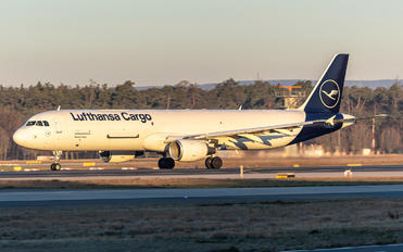 D-AEUA - Lufthansa Cargo Airbus A321P2F