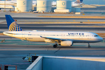 N425UA - United Airlines Airbus A320