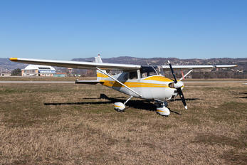 I-CMDA - Private Cessna 172 Skyhawk (all models except RG)
