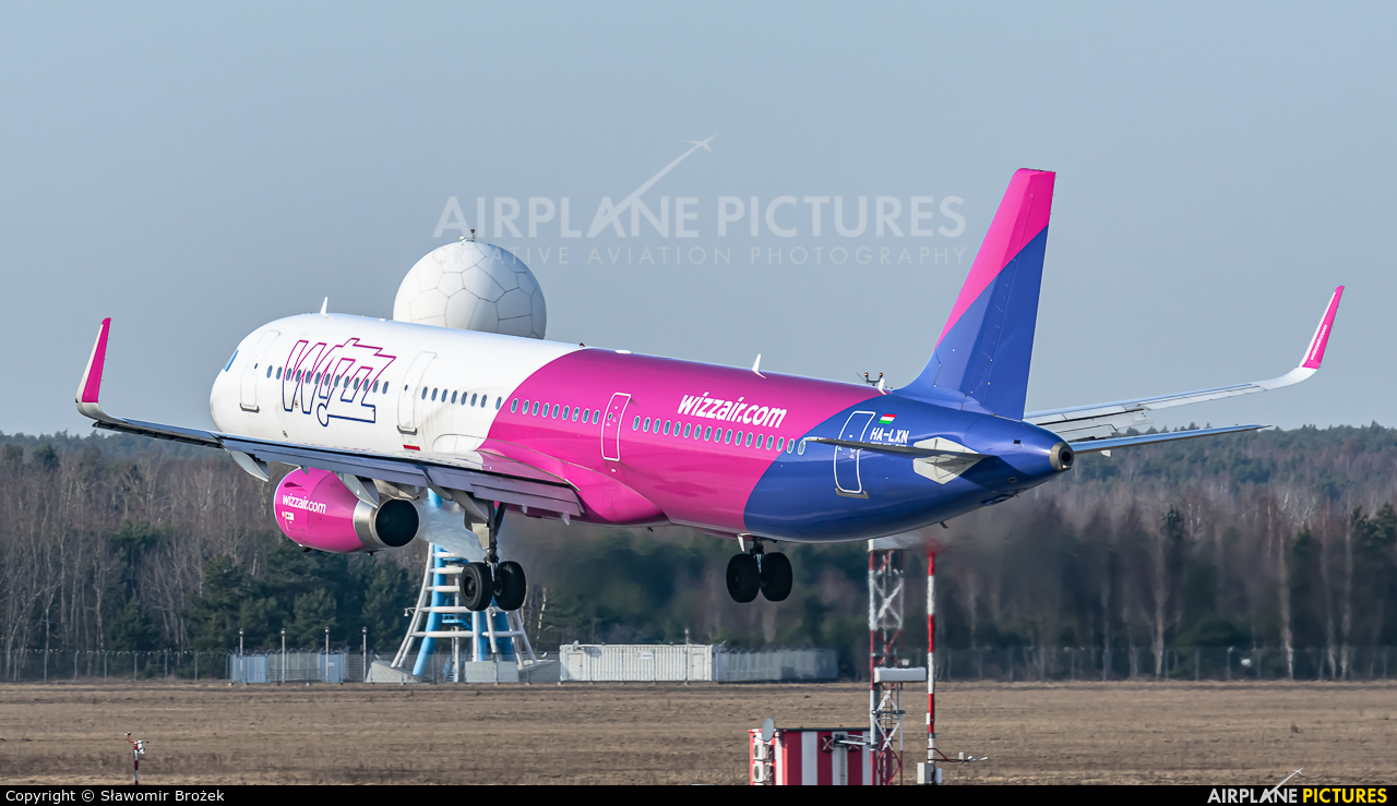 Wizz Air HA-LXN aircraft at Katowice - Pyrzowice
