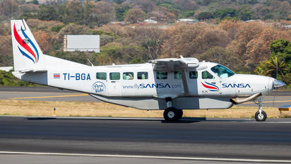 TI-BGA - Sansa Airlines Cessna 208 Caravan