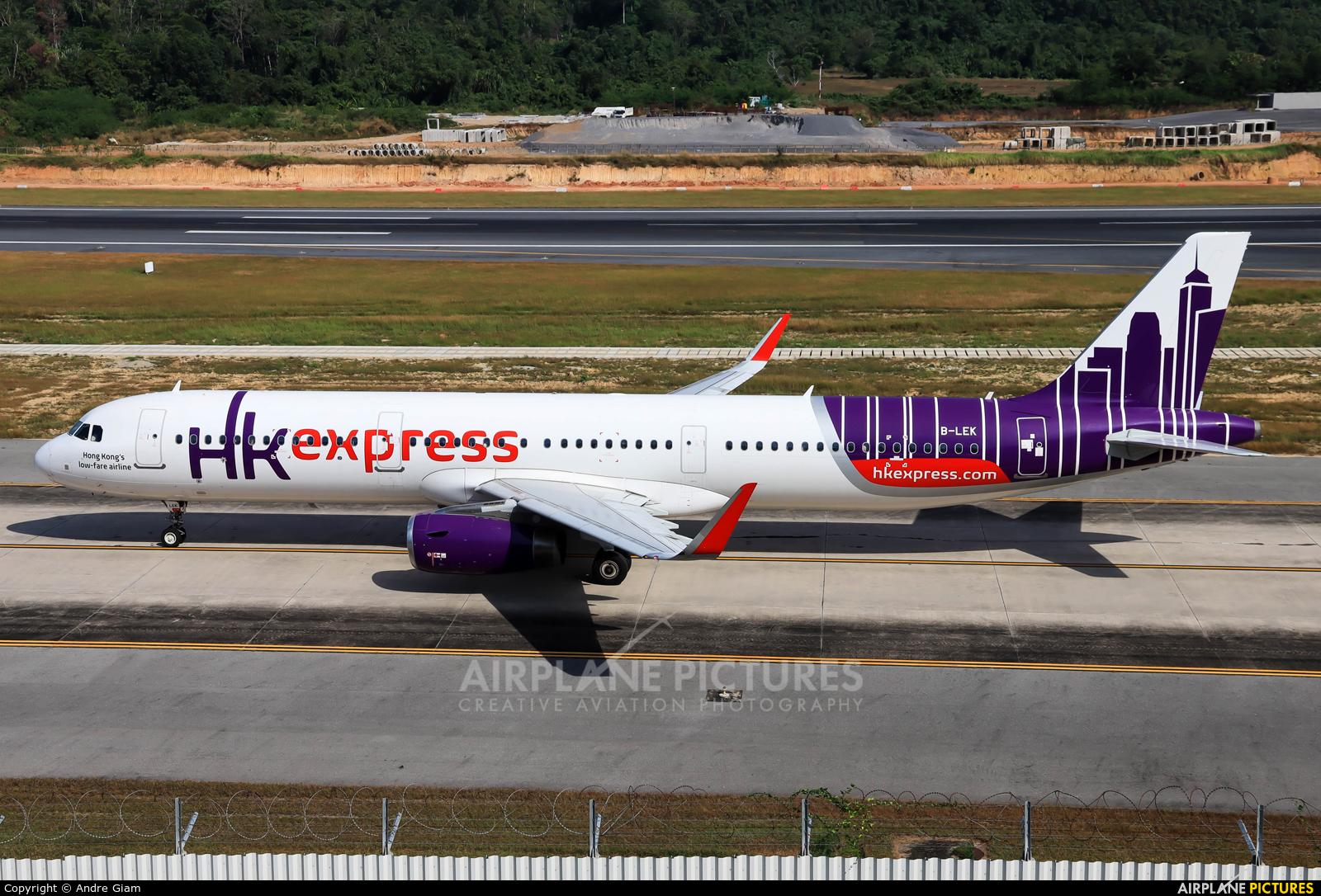 Hong Kong Express B-LEK aircraft at Phuket