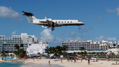 N37EC - Private Gulfstream Aerospace G-IV,  G-IV-SP, G-IV-X, G300, G350, G400, G450