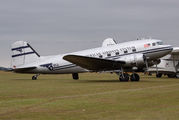 NC33611 - Pan Am Douglas DC-3 aircraft