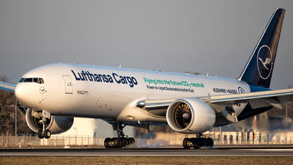 D-ALFK - Lufthansa Cargo Boeing 777F