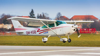 OM-KGB - Private Cessna 182 Skylane (all models except RG)
