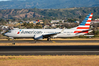 N324RA - American Airlines Boeing 737-8 MAX