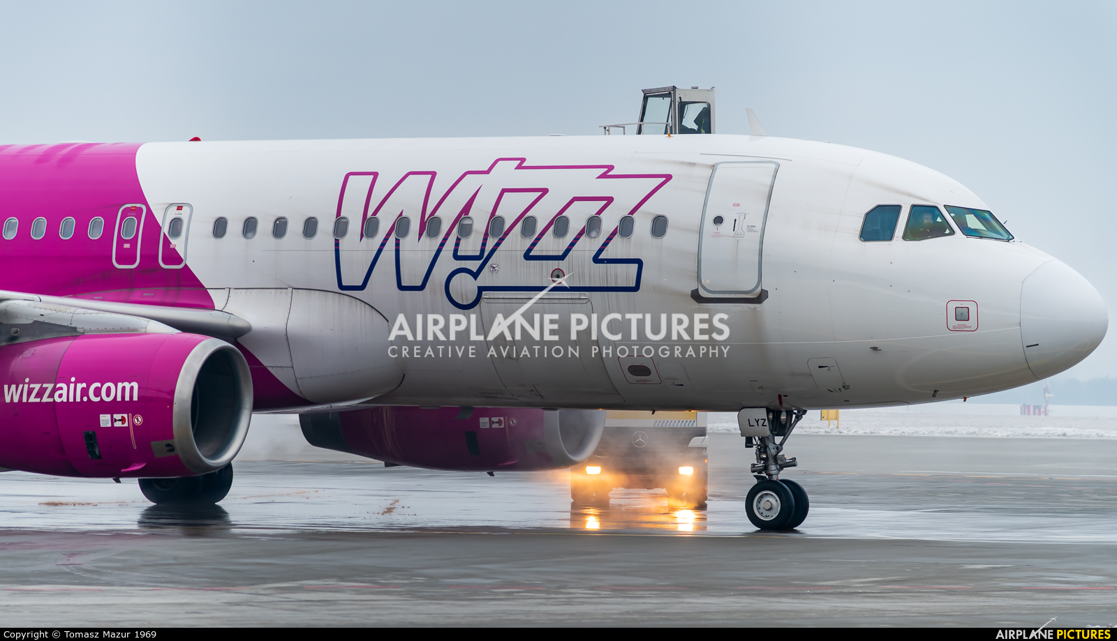 Wizz Air HA-LYZ aircraft at Katowice - Pyrzowice
