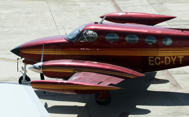 EC-DYT - Private Cessna 340